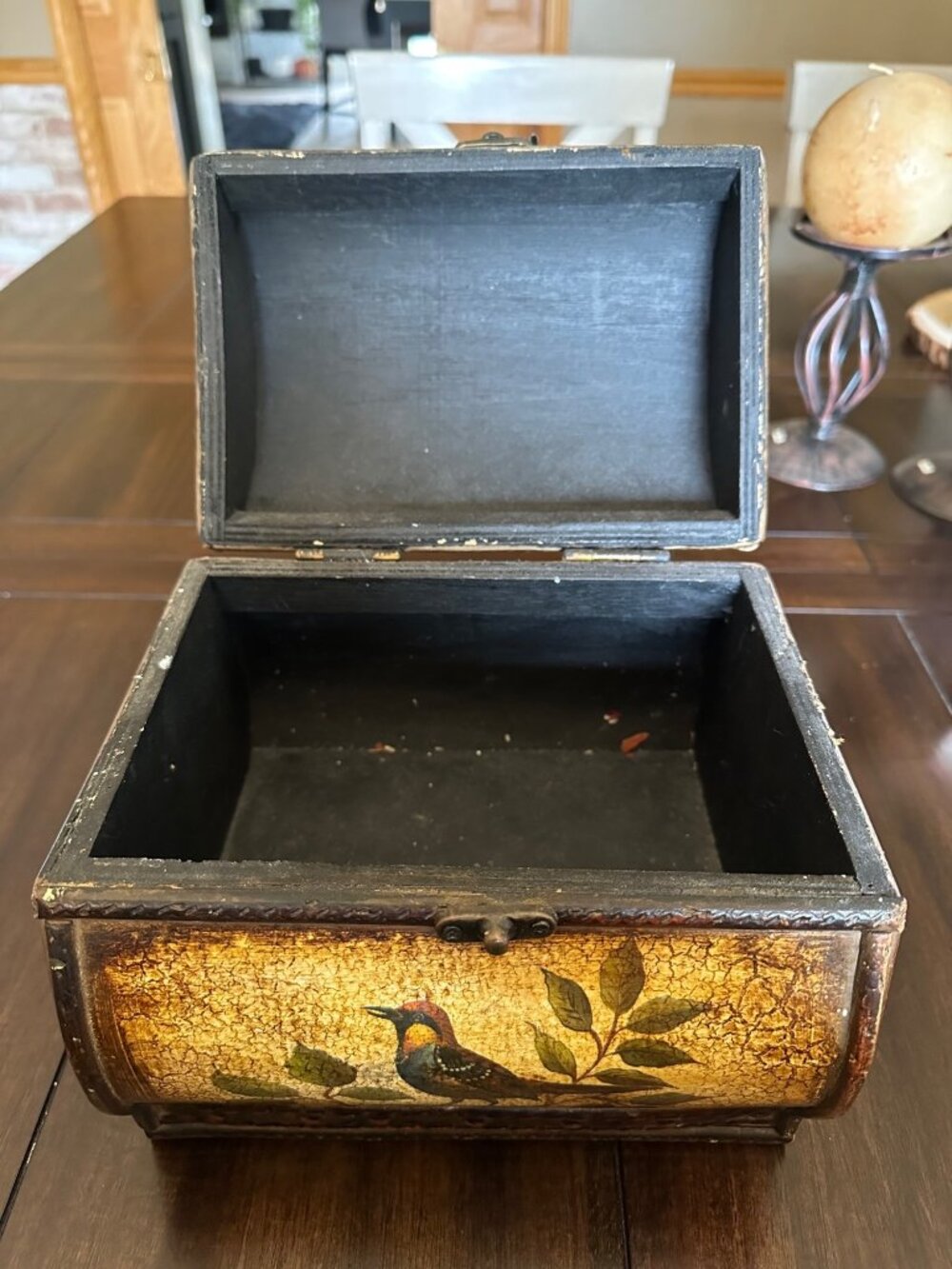 Handcrafted Vintage-Look Wooden Chest With Bird Design & Rustic Crackle Finish - Picture 7 of 16